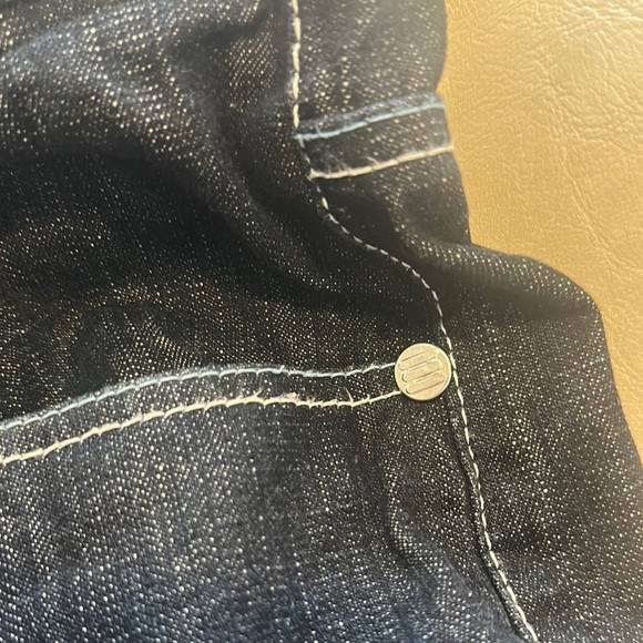 Blue Bootcut Jeans with Decorative Stitching - Picture 3 of 9